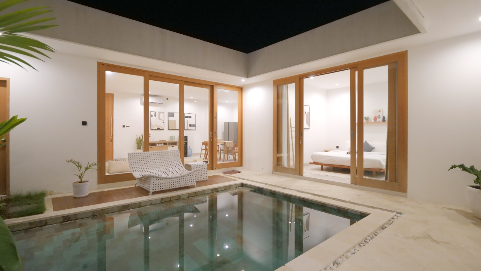 CASA GEMELLIA – DAILY / MONTHLY